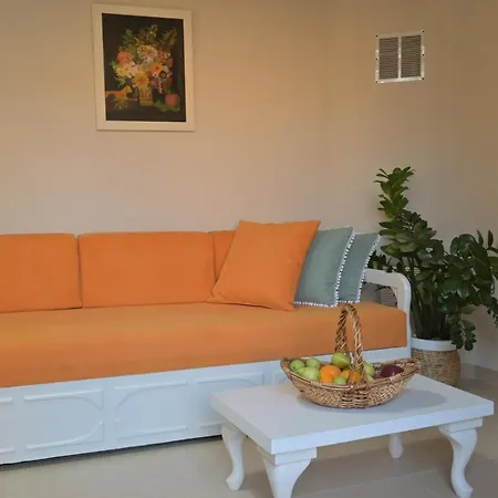 Apartment Orange